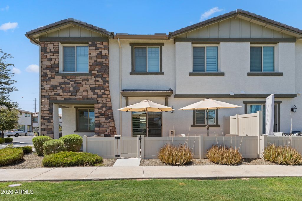 4100 S PINELAKE Way 104, Chandler, AZ 85249