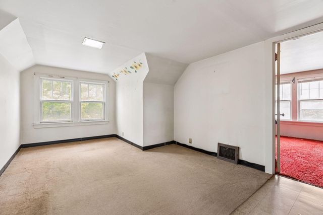 814 62nd Avenue N, Brooklyn Center, MN 55430