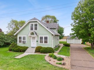 814 62nd Avenue N, Brooklyn Center, MN 55430