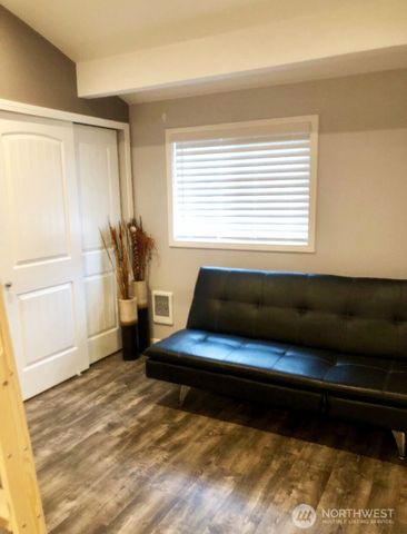3618 S 243rd Street, Kent, WA 98032