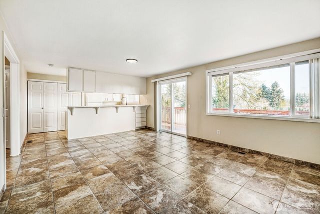 3618 S 243rd Street, Kent, WA 98032