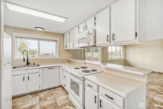 3618 S 243rd Street, Kent, WA 98032