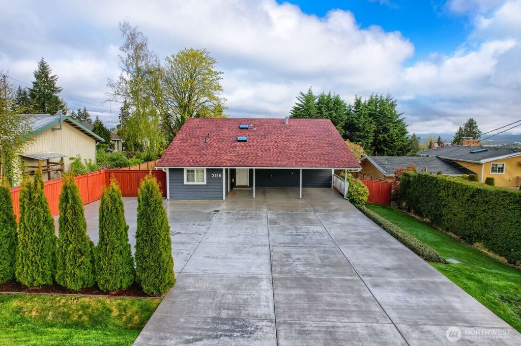 3618 S 243rd Street, Kent, WA 98032