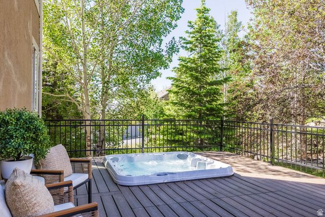 15208 S EAGLE CHASE DR, Draper, UT 84020