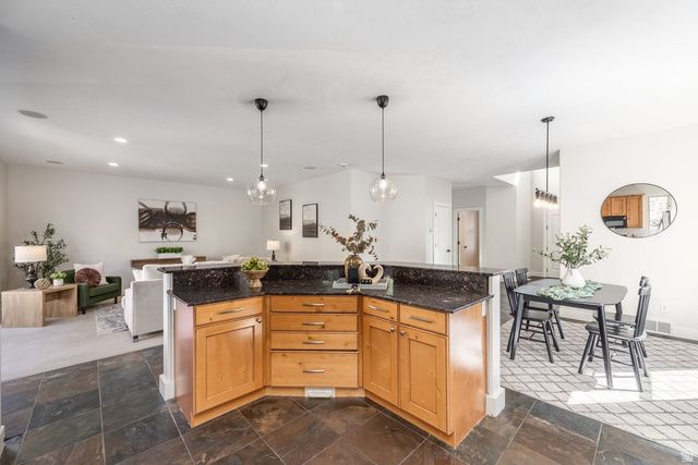 15208 S EAGLE CHASE DR, Draper, UT 84020