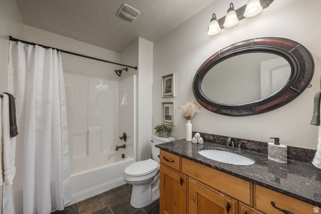 15208 S EAGLE CHASE DR, Draper, UT 84020