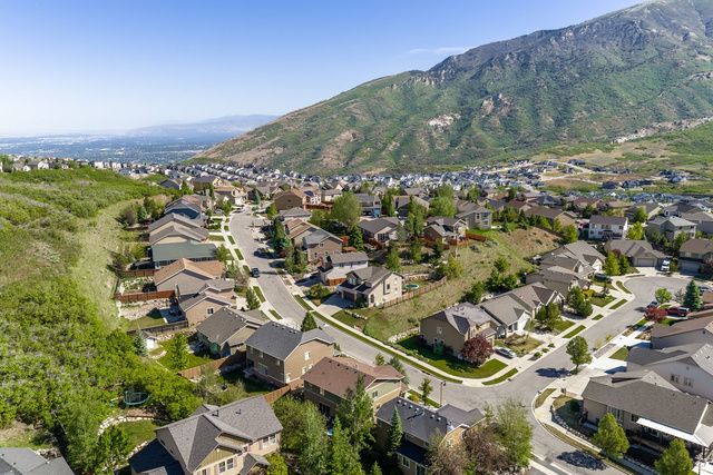 15208 S EAGLE CHASE DR, Draper, UT 84020