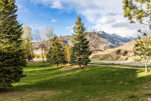 15208 S EAGLE CHASE DR, Draper, UT 84020