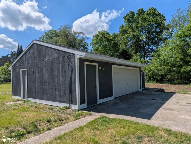 9408 Mcafee Road, Montrose Twp, MI 48457