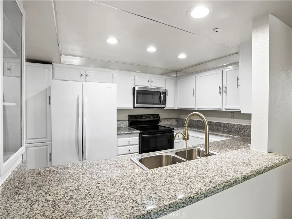 76 Country Mile Road, Pomona, CA 91766