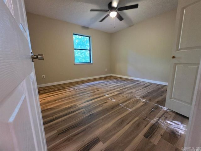 156 Honeysuckle Circle, Hot Springs, AR 71913