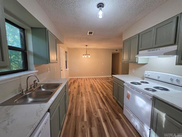 156 Honeysuckle Circle, Hot Springs, AR 71913