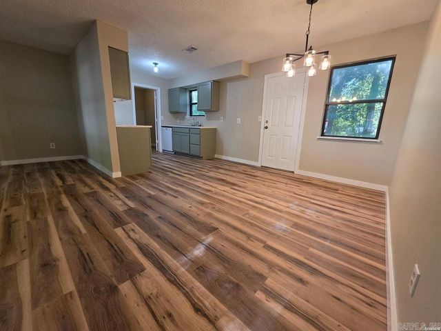 156 Honeysuckle Circle, Hot Springs, AR 71913