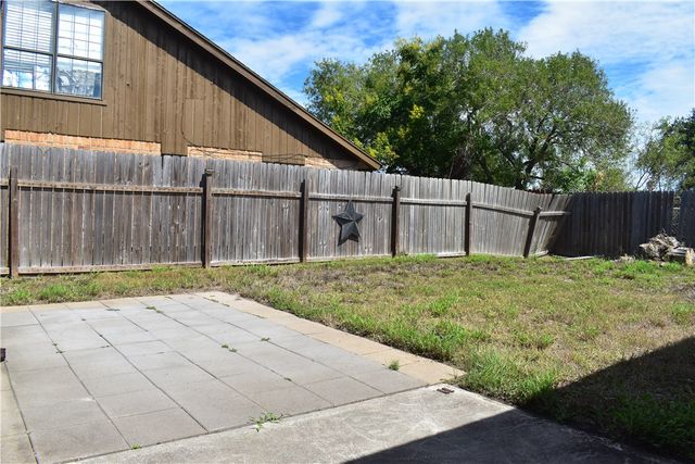 985 Ribbon Tail St, Corpus Christi, TX 78418