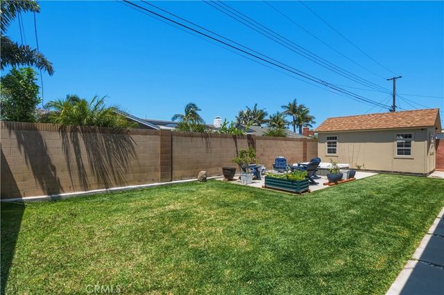 16301 Golden Gate Lane, Huntington Beach, CA 92649