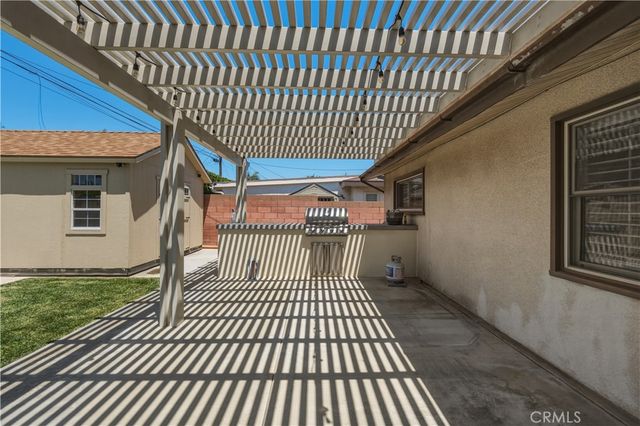 16301 Golden Gate Lane, Huntington Beach, CA 92649