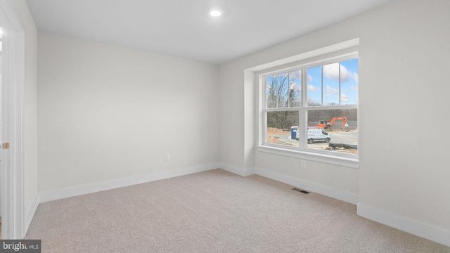 8281 COLLING MANOR CT, Alexandria, VA 22308