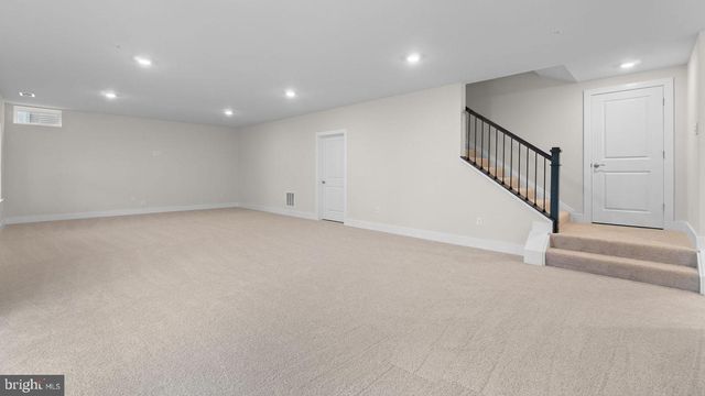 8281 COLLING MANOR CT, Alexandria, VA 22308