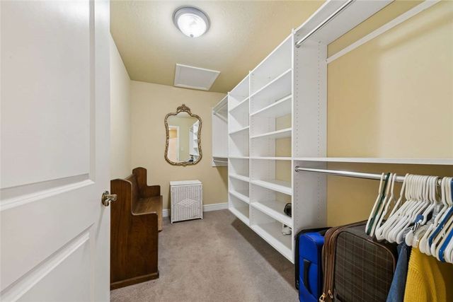 1040 Red Tail Hollow, N Franklin Twp, PA 15301