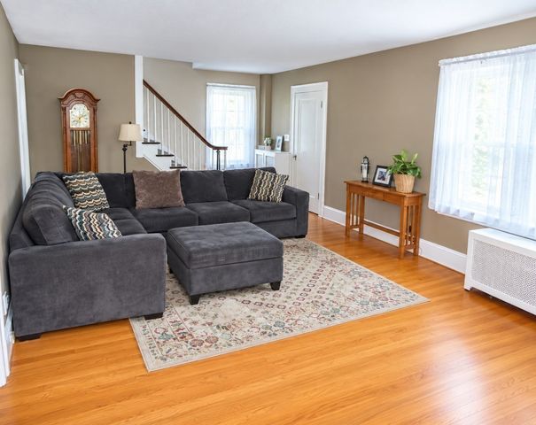29 Rogers Ave, West Springfield, MA 01089