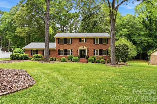 405 Hillcrest Drive, Harrisburg, NC 28075