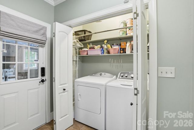 405 Hillcrest Drive, Harrisburg, NC 28075