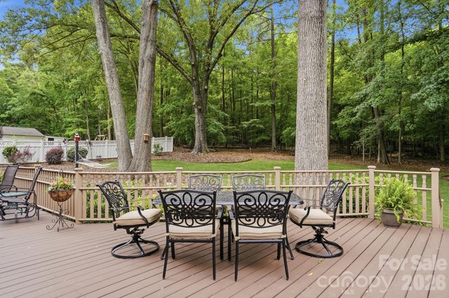 405 Hillcrest Drive, Harrisburg, NC 28075