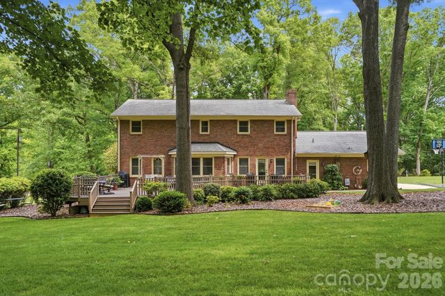 405 Hillcrest Drive, Harrisburg, NC 28075