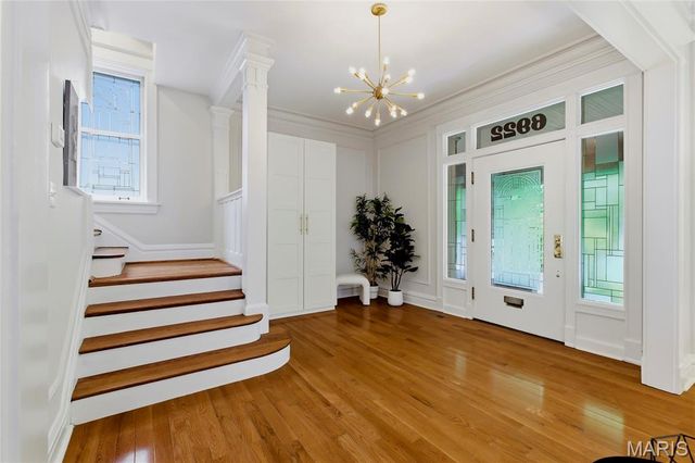 6922 Kingsbury Boulevard, University City, MO 63130