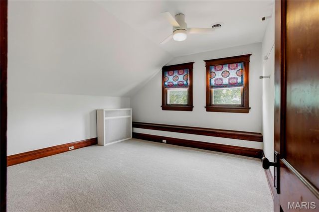 6922 Kingsbury Boulevard, University City, MO 63130