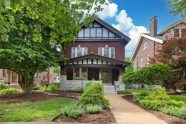 6922 Kingsbury Boulevard, University City, MO 63130