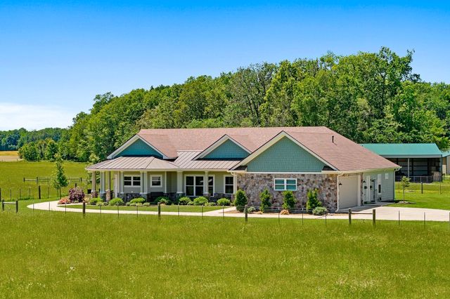 285 Harmony Ln, Smithville, TN 37166