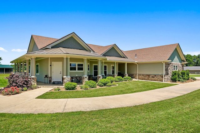 285 Harmony Ln, Smithville, TN 37166