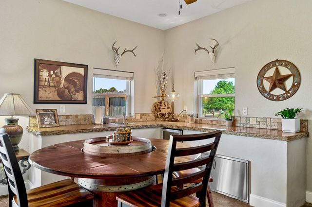 285 Harmony Ln, Smithville, TN 37166