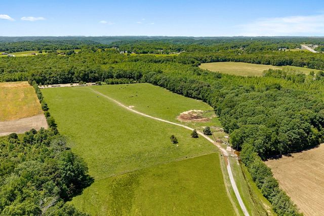 285 Harmony Ln, Smithville, TN 37166