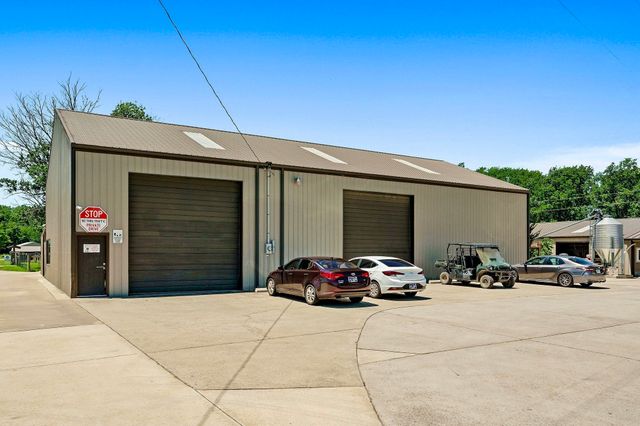 285 Harmony Ln, Smithville, TN 37166