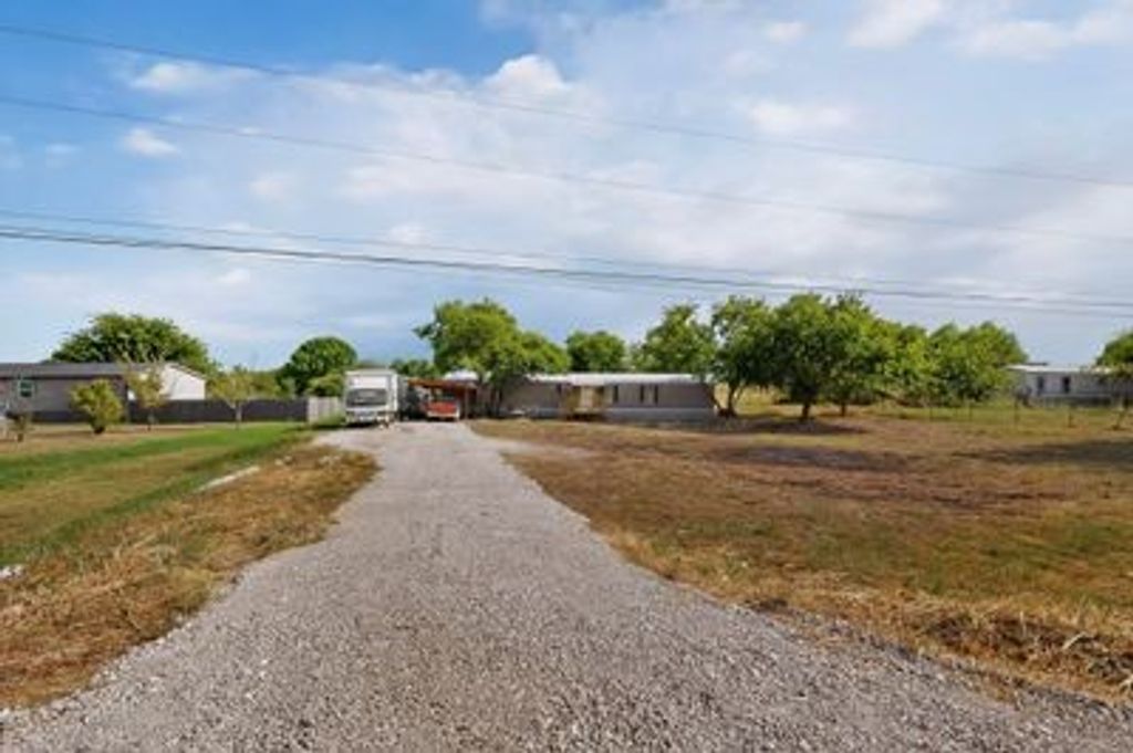 8108 Gray Mist Court, Alvarado, TX 76009 — exterior