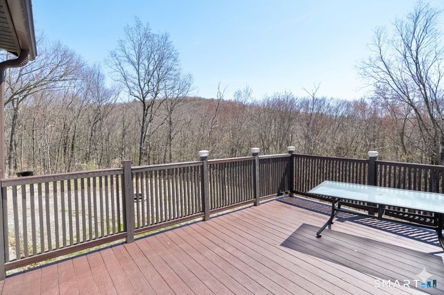 17 Rain Dance Circle, Naugatuck, CT 06770