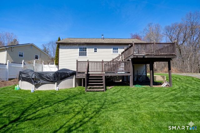 17 Rain Dance Circle, Naugatuck, CT 06770