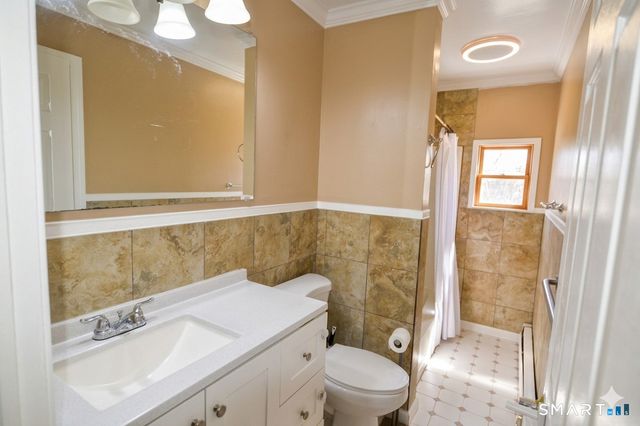 17 Rain Dance Circle, Naugatuck, CT 06770