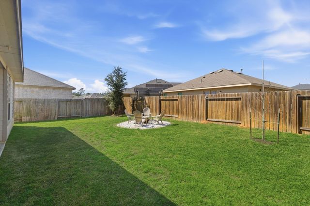 2121 Cedar Way Dr, Conroe, TX 77301