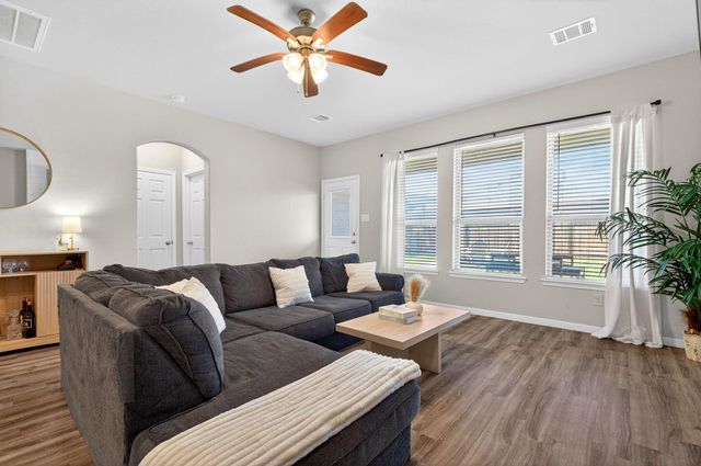 2121 Cedar Way Dr, Conroe, TX 77301