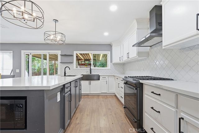 15 Naomi, Redlands, CA 92374