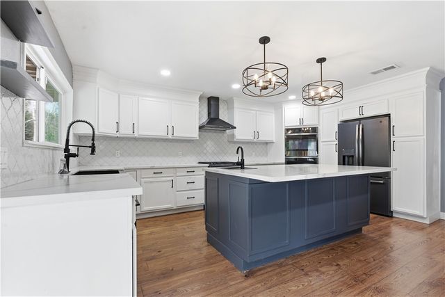 15 Naomi, Redlands, CA 92374