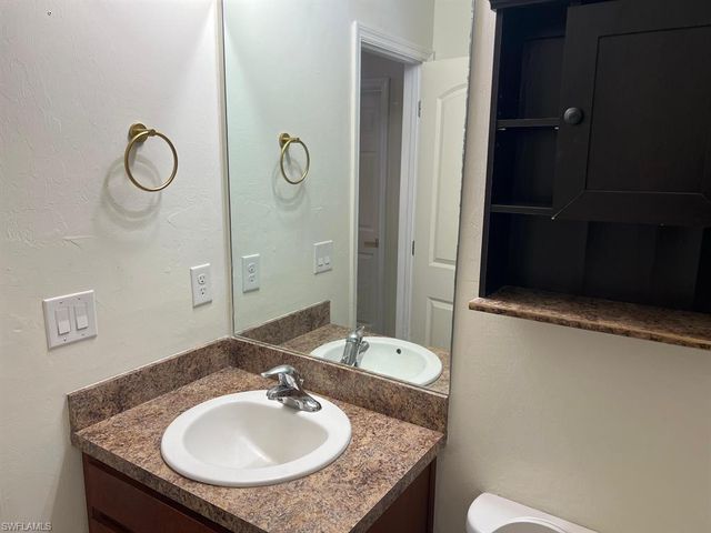 10329 Canal Brook LN, Lehigh Acres, FL 33936