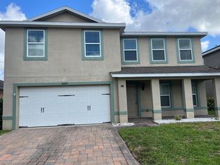 10329 Canal Brook LN, Lehigh Acres, FL 33936