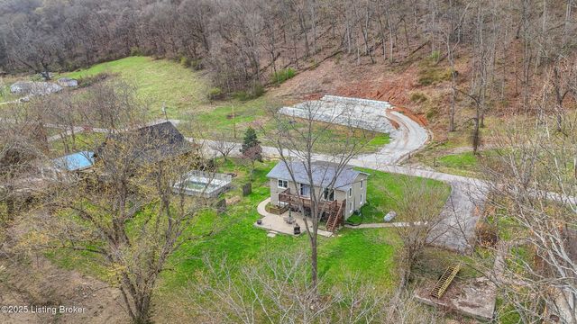 270 River Valley Rd, Frankfort, KY 40601