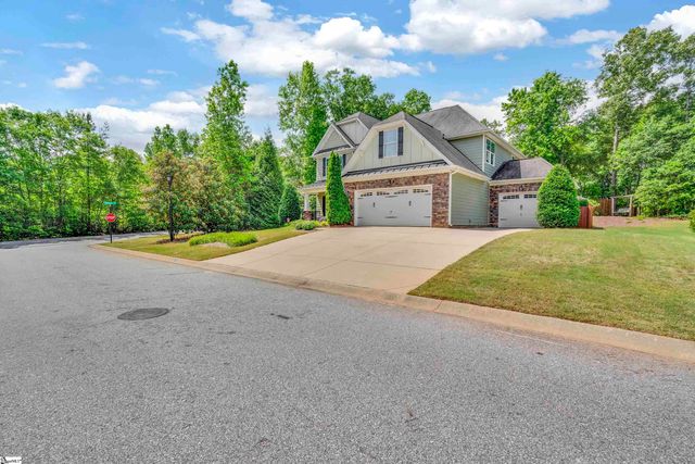 3 Morton Grove Lane, Simpsonville, SC 29681