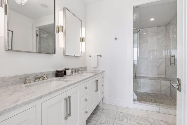 1111 W River Parkway 18D, Minneapolis, MN 55415