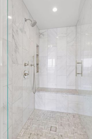 1111 W River Parkway 18D, Minneapolis, MN 55415